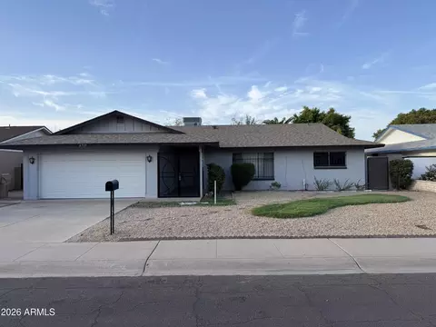 6719 W Denton Ln W, Glendale, AZ 85303