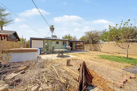 Exterior - 1106 E Palm Ln, Phoenix, AZ 85006 photo 6 of 10