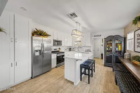 Kitchen - 1513 E Sheridan St, Phoenix, AZ 85006 photo 3 of 5