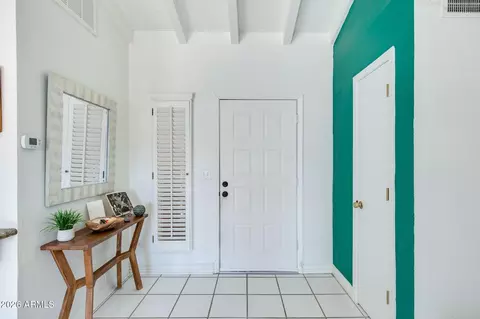 Entry Way - 825 E Piute Ave, Phoenix, AZ 85024 photo 1 of 1