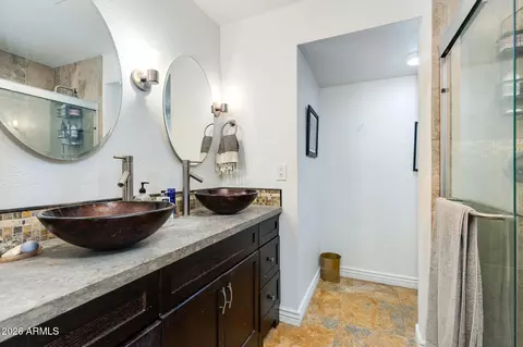 Bath - 825 E Piute Ave, Phoenix, AZ 85024 photo 1 of 3