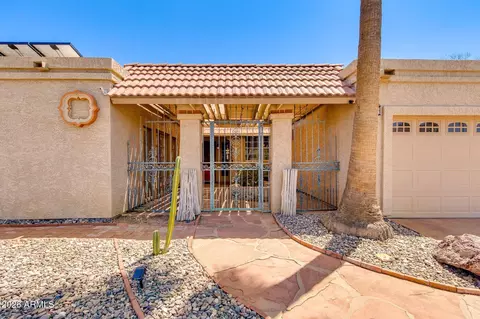 Exterior - 825 E Piute Ave, Phoenix, AZ 85024 photo 1 of 15
