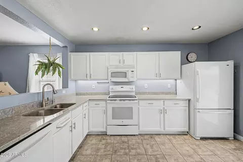 Kitchen - 11458 E Flower Ave, Mesa, AZ 85208 photo 1 of 1