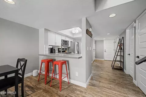Entry Way - 815 E Grovers Ave #57, Phoenix, AZ 85022 photo 3 of 5