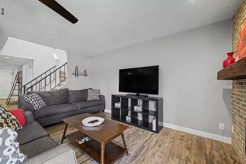 Living - 815 E Grovers Ave #57, Phoenix, AZ 85022 photo 2 of 4