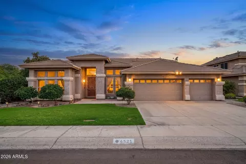 6521 W Hill Ln, Glendale, AZ 85310