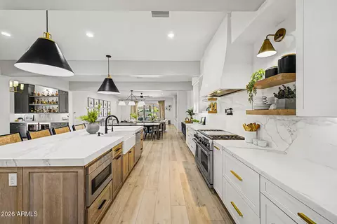 Kitchen - 2855 E Warbler Rd, Gilbert, AZ 85297 photo 8 of 10