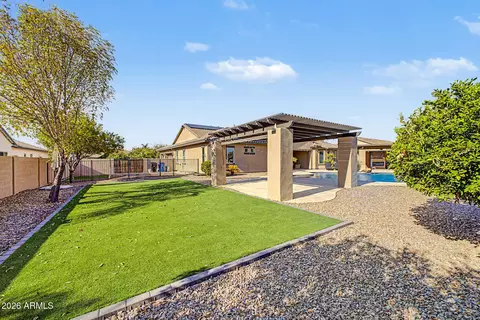 Exterior - 2855 E Warbler Rd, Gilbert, AZ 85297 photo 27 of 38