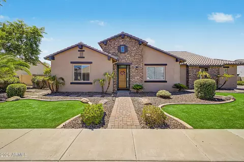 Exterior - 2855 E Warbler Rd, Gilbert, AZ 85297 photo 5 of 38