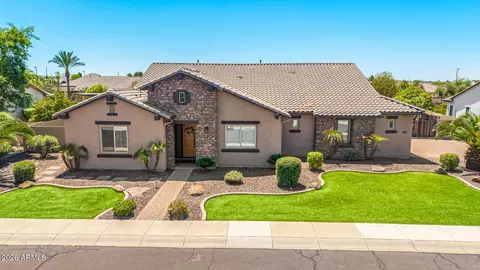Exterior - 2855 E Warbler Rd, Gilbert, AZ 85297 photo 18 of 38