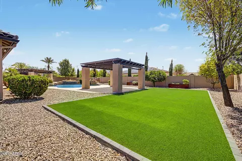 Exterior - 2855 E Warbler Rd, Gilbert, AZ 85297 photo 11 of 38