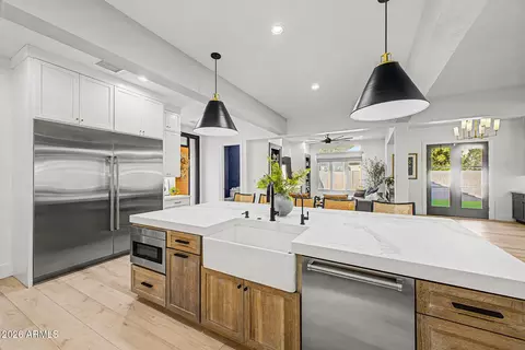 Kitchen - 2855 E Warbler Rd, Gilbert, AZ 85297 photo 6 of 10