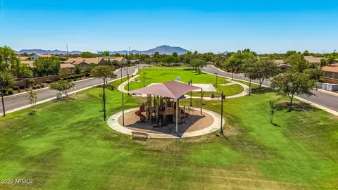 View/Area - 2855 E Warbler Rd, Gilbert, AZ 85297 photo 8 of 11
