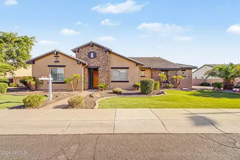 Exterior - 2855 E Warbler Rd, Gilbert, AZ 85297 photo 2 of 38