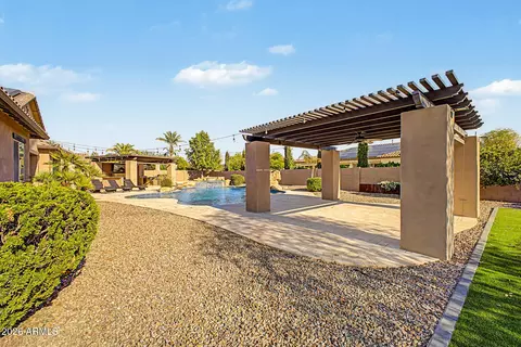 Exterior - 2855 E Warbler Rd, Gilbert, AZ 85297 photo 37 of 38