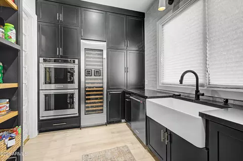 Kitchen - 2855 E Warbler Rd, Gilbert, AZ 85297 photo 10 of 10