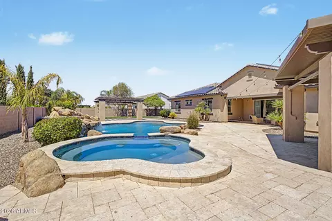 Exterior - 2855 E Warbler Rd, Gilbert, AZ 85297 photo 14 of 38