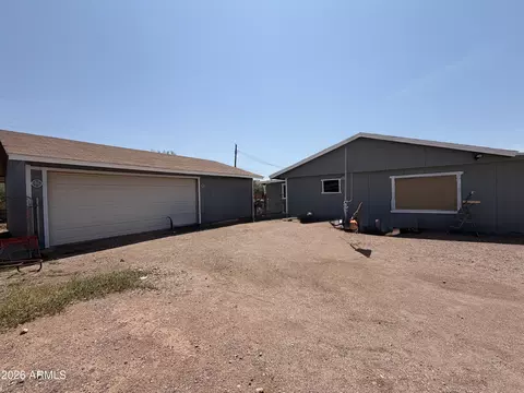 1089 S Warner Dr, Apache Junction, AZ 85120 photo 2
