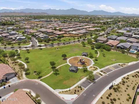 View/Area - 3340 W Carter Rd, Phoenix, AZ 85041 photo 5 of 7