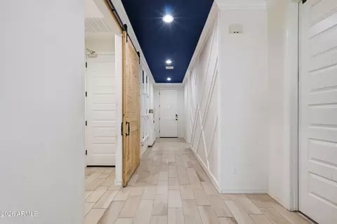 Entry Way - 3340 W Carter Rd, Phoenix, AZ 85041 photo 1 of 3