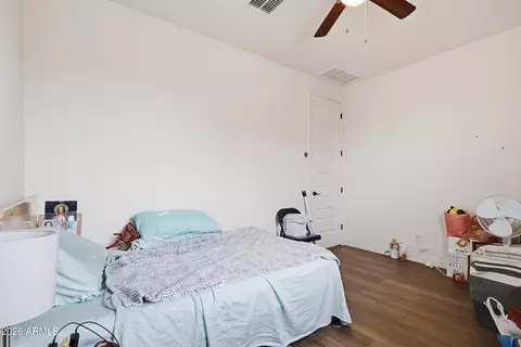 Bedroom - 3340 W Carter Rd, Phoenix, AZ 85041 photo 4 of 8