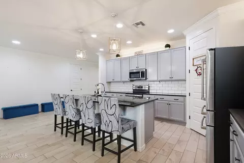 Kitchen - 3340 W Carter Rd, Phoenix, AZ 85041 photo 1 of 4