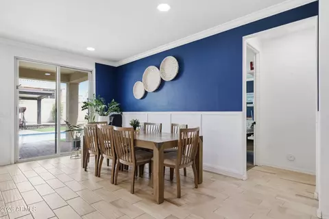 Dining - 3340 W Carter Rd, Phoenix, AZ 85041 photo 2 of 2