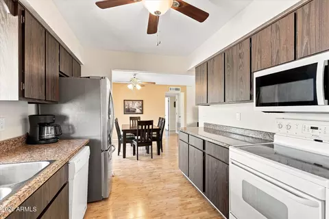 Kitchen - 4916 E Calypso Ave, Mesa, AZ 85206 photo 5 of 5