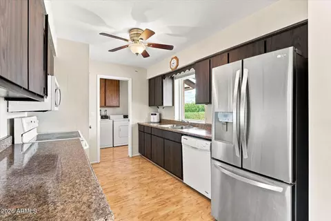 Kitchen - 4916 E Calypso Ave, Mesa, AZ 85206 photo 1 of 5