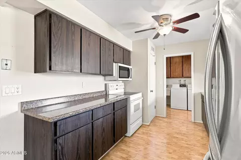 Kitchen - 4916 E Calypso Ave, Mesa, AZ 85206 photo 3 of 5