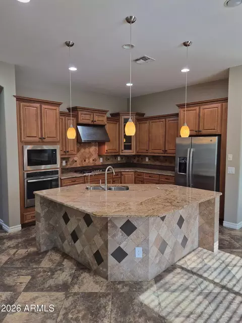 Kitchen - 2543 E Penedes Dr, Gilbert, AZ 85298 photo 3 of 3