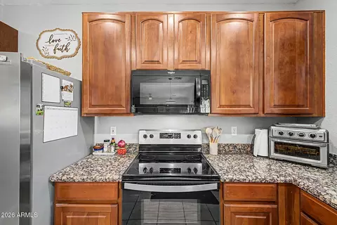 Kitchen - 11421 E Florian Ave, Mesa, AZ 85208 photo 3 of 3