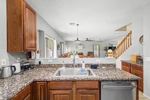 Kitchen - 11421 E Florian Ave, Mesa, AZ 85208 photo 2 of 3