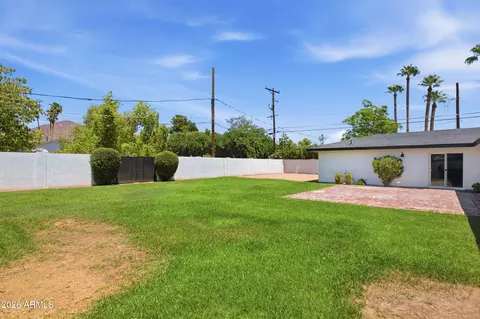Exterior - 5140 E Osborn Rd, Phoenix, AZ 85018 photo 6 of 8