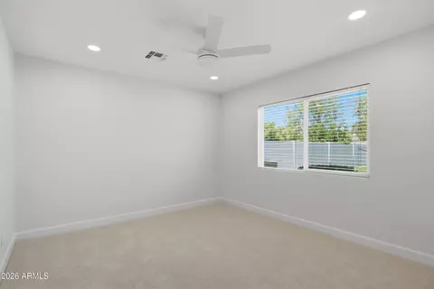 Bedroom - 5140 E Osborn Rd, Phoenix, AZ 85018 photo 1 of 4