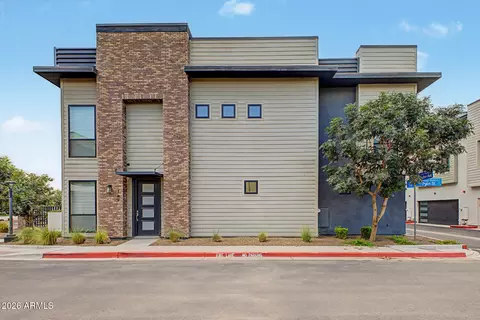Exterior - 149 E Lexington Ave, Gilbert, AZ 85234 photo 2 of 8