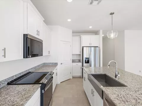 5264 S 246th Ln, Buckeye, AZ 85326