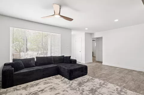 Living - 8329 N 5th St, Phoenix, AZ 85020 photo 2 of 2
