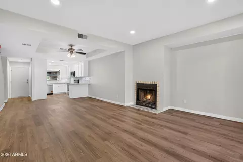 6550 N 47th Ave #129, Glendale, AZ 85301