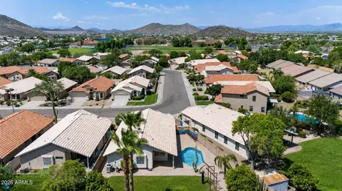 View/Area - 2243 E Robin Ln, Phoenix, AZ 85024 photo 2 of 3