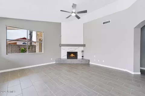 Living - 2243 E Robin Ln, Phoenix, AZ 85024 photo 6 of 7