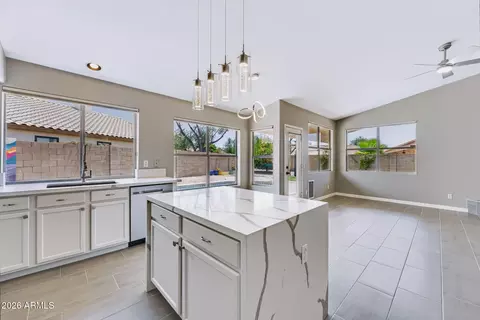 Kitchen - 2243 E Robin Ln, Phoenix, AZ 85024 photo 4 of 4