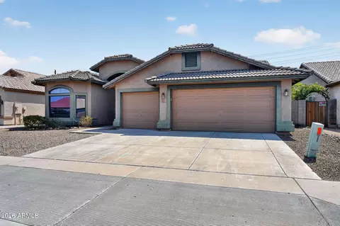 Exterior - 9001 S 7th Dr, Phoenix, AZ 85041 photo 2 of 3
