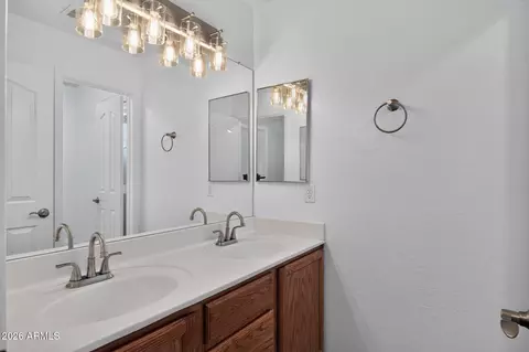 Bath - 9001 S 7th Dr, Phoenix, AZ 85041 photo 1 of 2