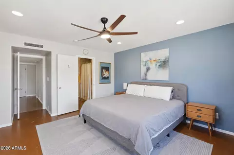 Bedroom - 4846 E Fairmount Ave, Phoenix, AZ 85018 photo 6 of 7