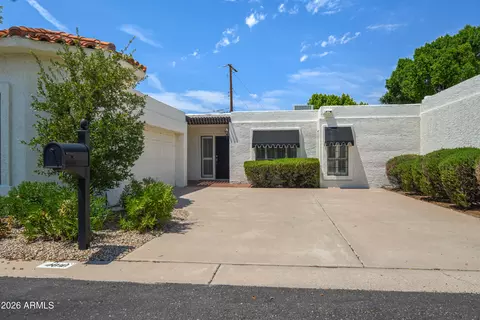 Exterior - 4818 N 35th Pl, Phoenix, AZ 85018 photo 2 of 10