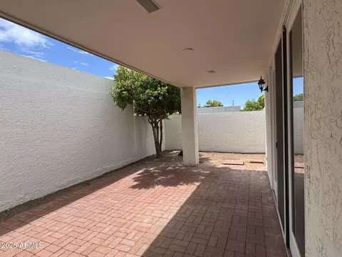 Exterior - 4818 N 35th Pl, Phoenix, AZ 85018 photo 6 of 7