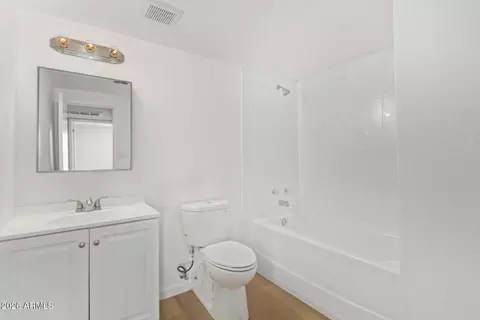Bath - 3656 E Willow Ave, Phoenix, AZ 85032 photo 1 of 2