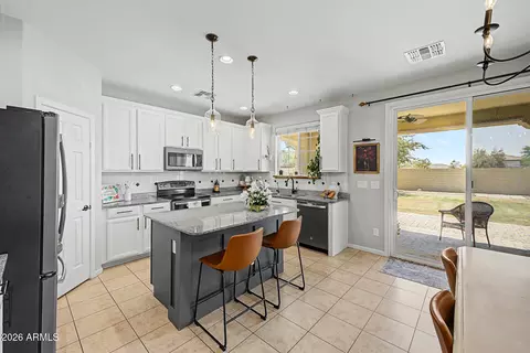 Kitchen - 10323 E Hawk Ave, Mesa, AZ 85212 photo 2 of 5