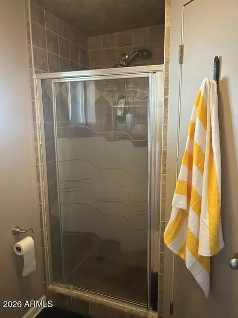 Bath - 2238 N Plaza Dr, Apache Junction, AZ 85120 photo 3 of 7